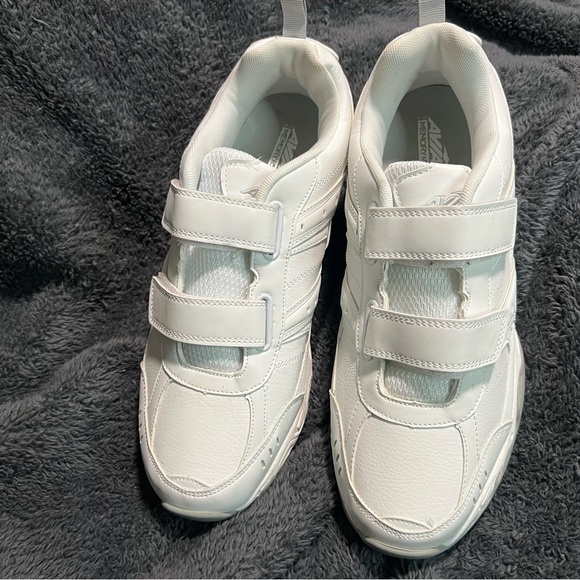 EUC Avia Avi-Union II Strap Men’s Non-Slip Sneakers Size 13W - Picture 2 of 11